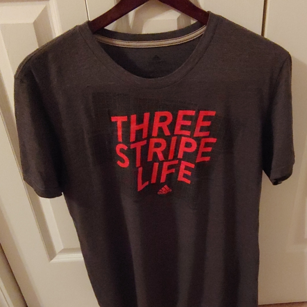 Adidas Three Stripe Life Mens T Shirt. Size L.